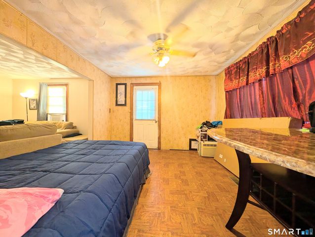 158 Cliff Street, Naugatuck, CT 06770