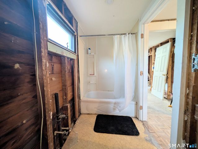 158 Cliff Street, Naugatuck, CT 06770