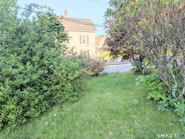 158 Cliff Street, Naugatuck, CT 06770