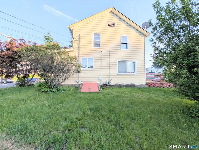 158 Cliff Street, Naugatuck, CT 06770