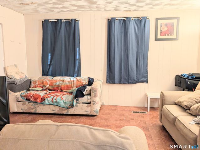 158 Cliff Street, Naugatuck, CT 06770