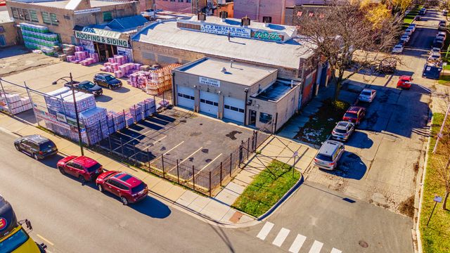 2724 N Pulaski Road, Chicago, IL 60639