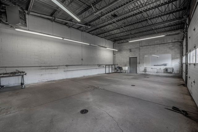 2724 N Pulaski Road, Chicago, IL 60639