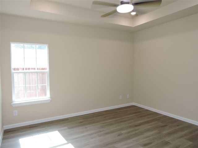 106 Navajo Drive, Mabank, TX 75156