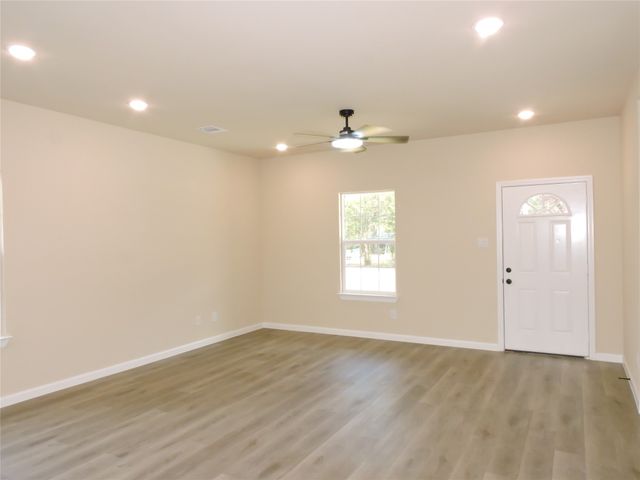 106 Navajo Drive, Mabank, TX 75156