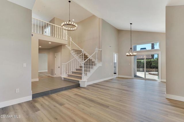 260 Goldenwood Circle, Simi Valley, CA 93065