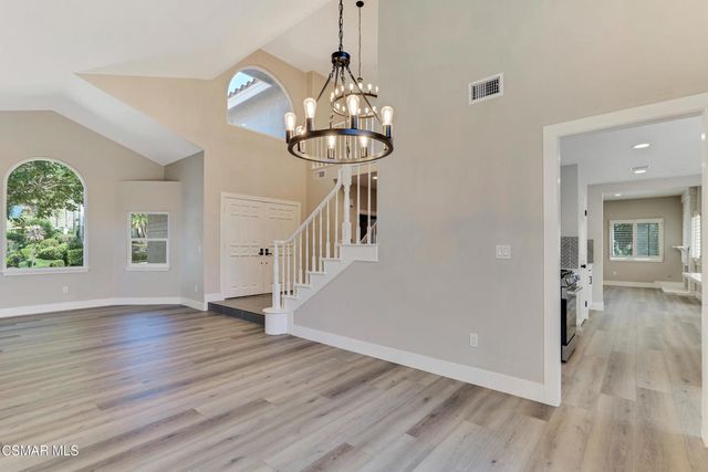 260 Goldenwood Circle, Simi Valley, CA 93065