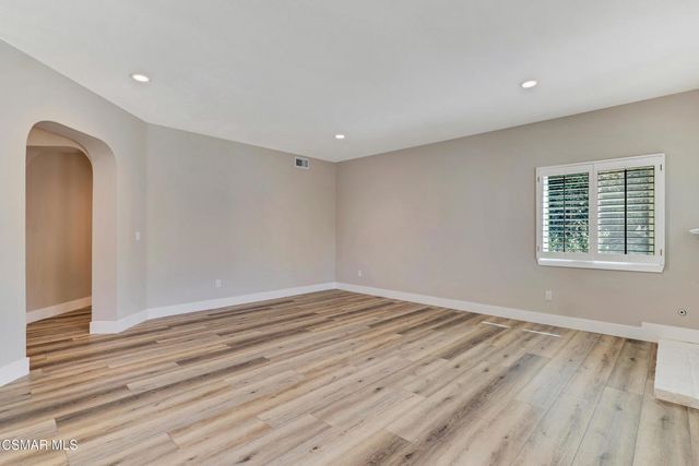 260 Goldenwood Circle, Simi Valley, CA 93065