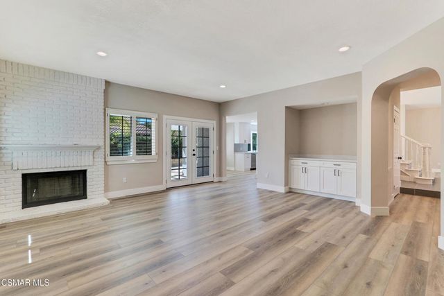 260 Goldenwood Circle, Simi Valley, CA 93065