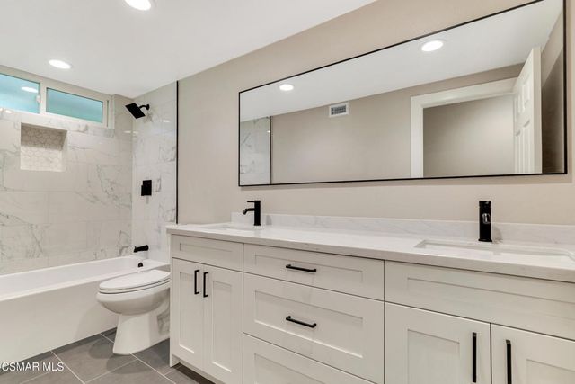 260 Goldenwood Circle, Simi Valley, CA 93065
