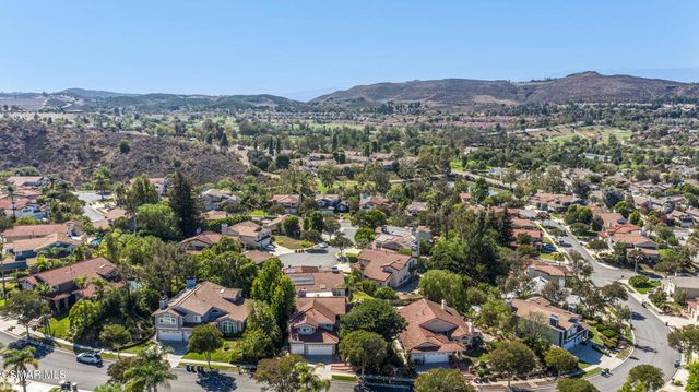 260 Goldenwood Circle, Simi Valley, CA 93065