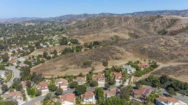 260 Goldenwood Circle, Simi Valley, CA 93065