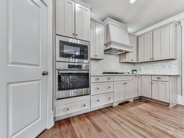 1110 Parkview SE Place, Smyrna, GA 30080