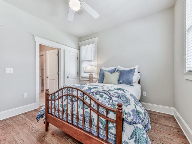 1110 Parkview SE Place, Smyrna, GA 30080