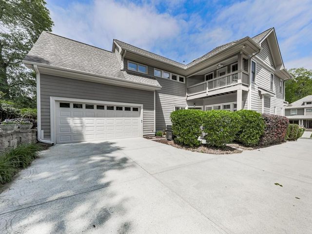 1110 Parkview SE Place, Smyrna, GA 30080