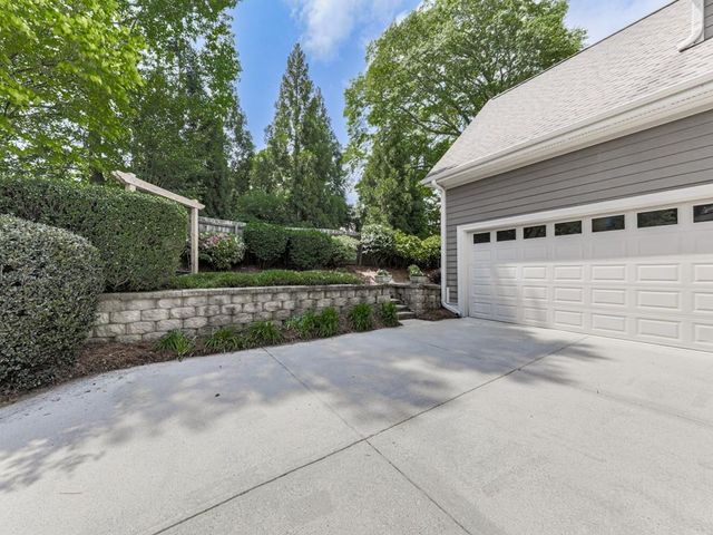 1110 Parkview SE Place, Smyrna, GA 30080