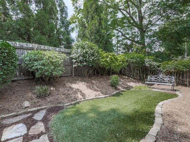 1110 Parkview SE Place, Smyrna, GA 30080