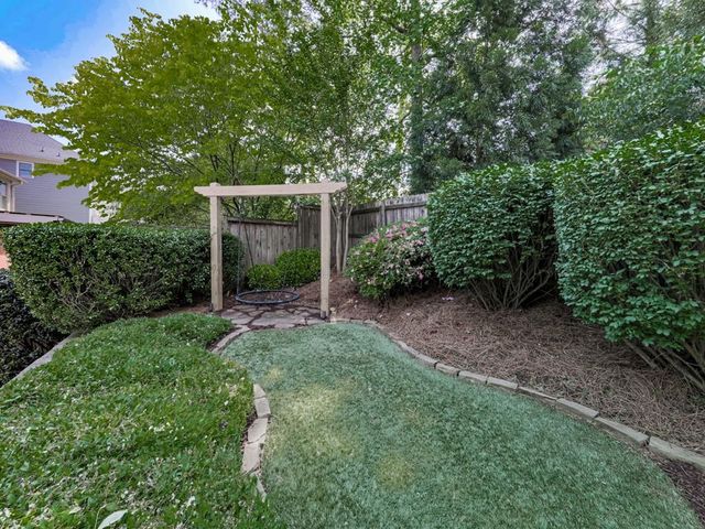 1110 Parkview SE Place, Smyrna, GA 30080