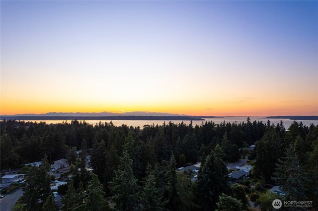 830 S 301st Place, Federal Way, WA 98003