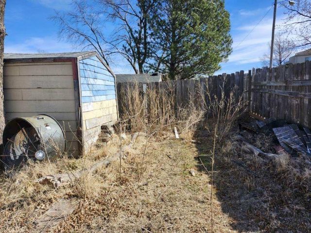 5013 Looman St, Wichita, KS 67220