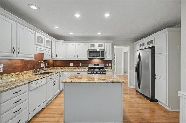3424 Brandon Hall Way, Marietta, GA 30062