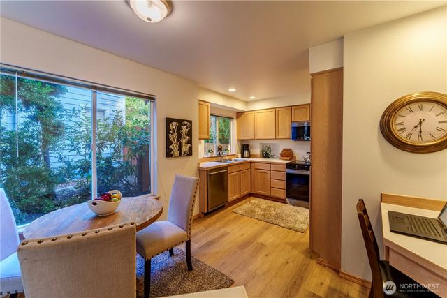 18809 20th Dr SE, Bothell, WA 98012