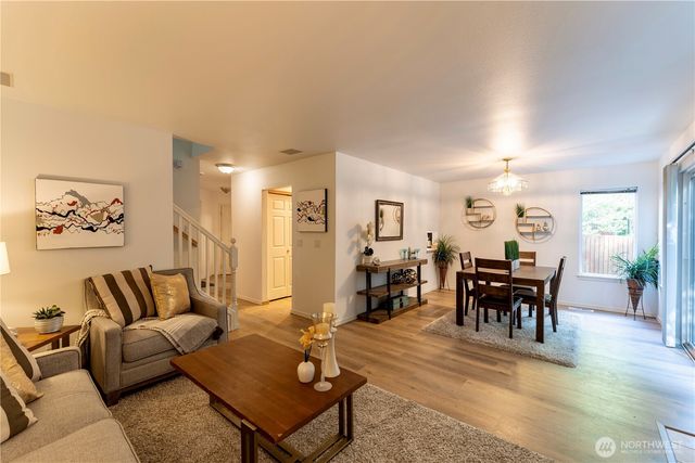 18809 20th Dr SE, Bothell, WA 98012