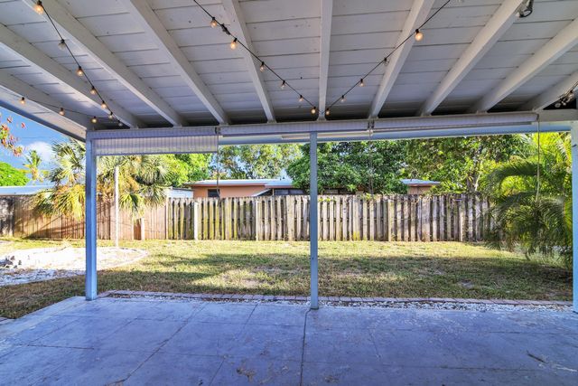 1821 Montague Street, Lake Worth Beach, FL 33461