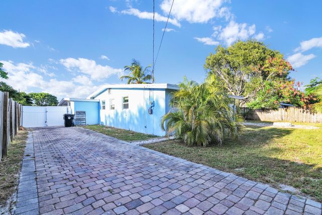 1821 Montague Street, Lake Worth Beach, FL 33461