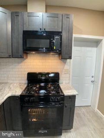 758 N DEKALB ST, Philadelphia, PA 19104