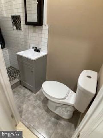 758 N DEKALB ST, Philadelphia, PA 19104