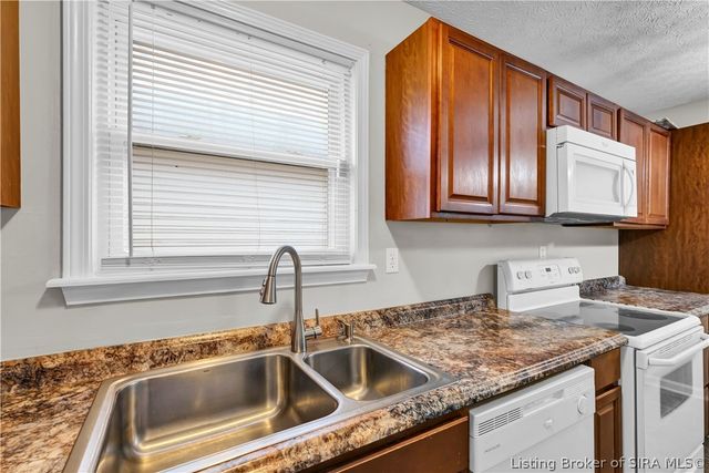 1308 S 26th, Louisville, KY 40211