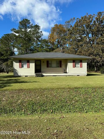 1232 Mears Lane, Clarkton, NC 28433