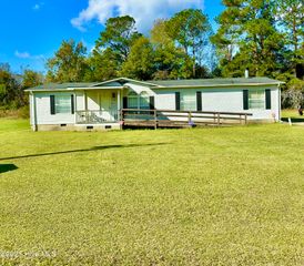 1232 Mears Lane, Clarkton, NC 28433