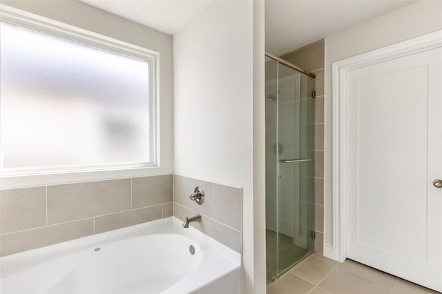 10240 Cabo Del Sol Drive, Cleveland, TX 77327