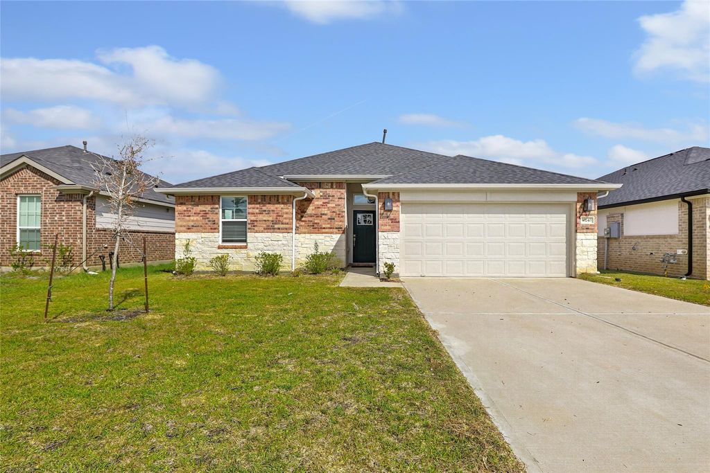10240 Cabo Del Sol Drive, Cleveland, TX 77327