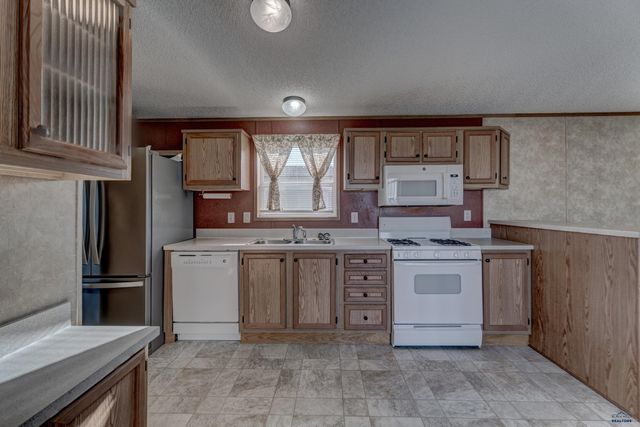 401 N SPRUCE, Rapid City, SD 57701