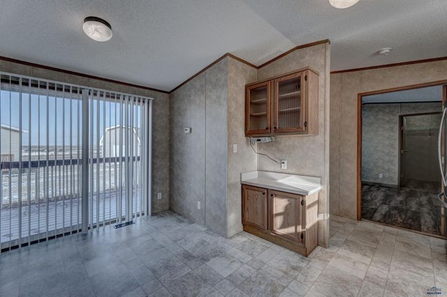 401 N SPRUCE, Rapid City, SD 57701