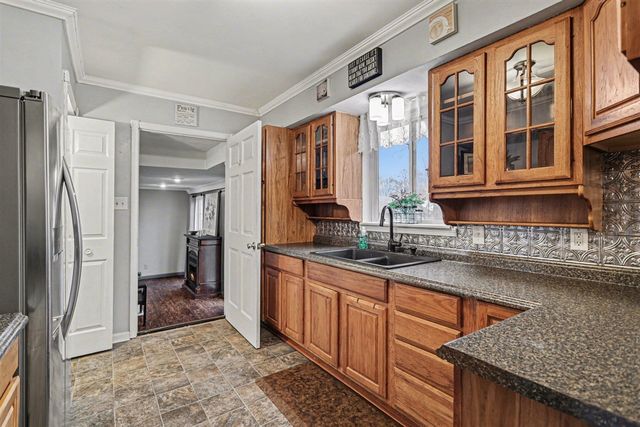 28 Troy Street, Battle Creek, MI 49037