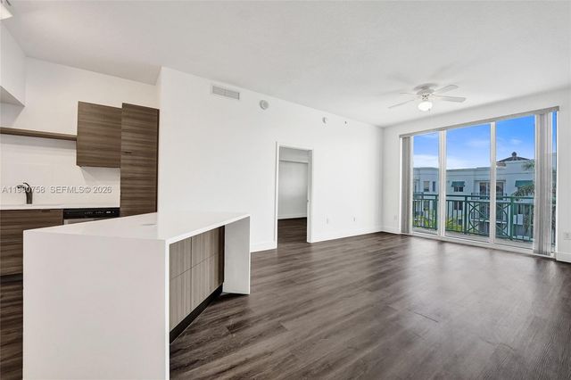 510 NW 84th Ave 636, Plantation, FL 33324