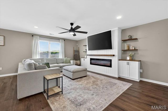 506 Rifle Ridge Drive, Wentzville, MO 63385