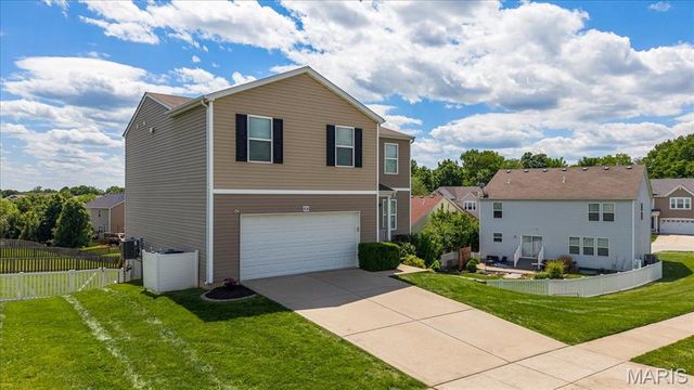 506 Rifle Ridge Drive, Wentzville, MO 63385