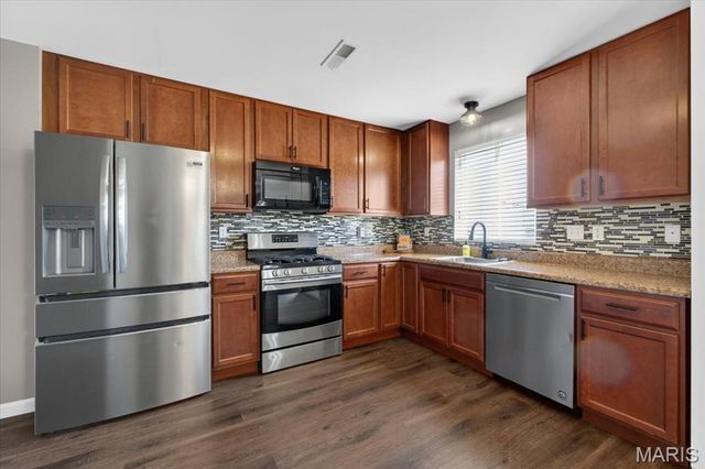 506 Rifle Ridge Drive, Wentzville, MO 63385
