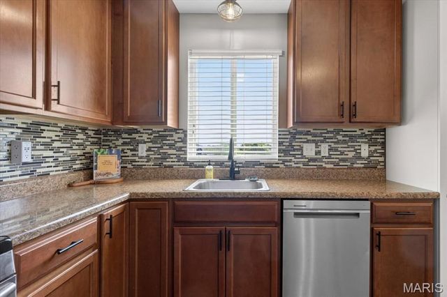 506 Rifle Ridge Drive, Wentzville, MO 63385