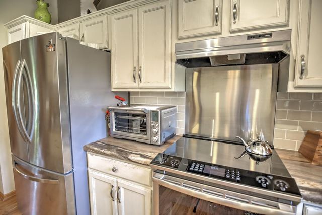 558 Spencer Drive, Evansville, WI 53536