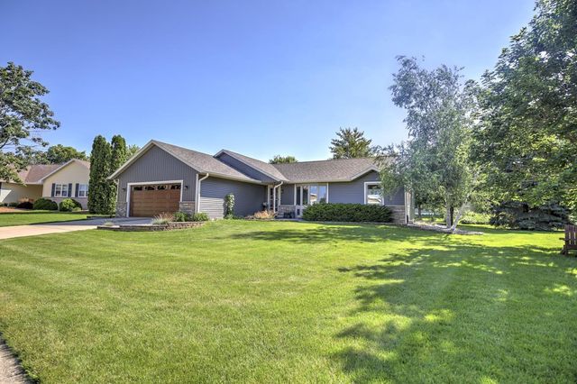 558 Spencer Drive, Evansville, WI 53536