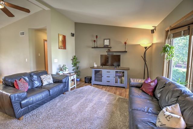 558 Spencer Drive, Evansville, WI 53536