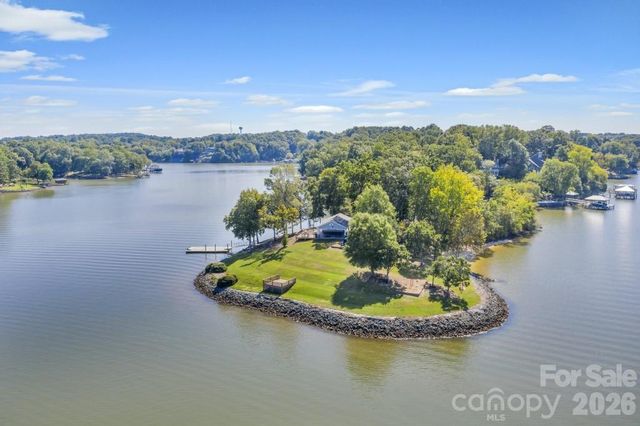 3001 River Bend Drive, Tega Cay, SC 29708