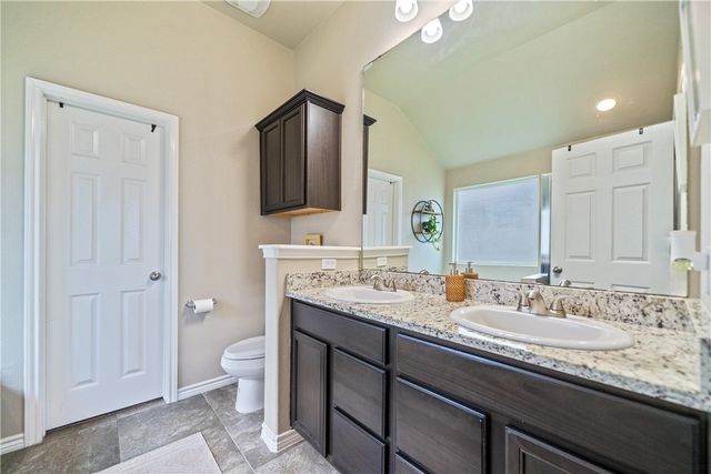 2221 Spoonbill Dr, Corpus Christi, TX 78414