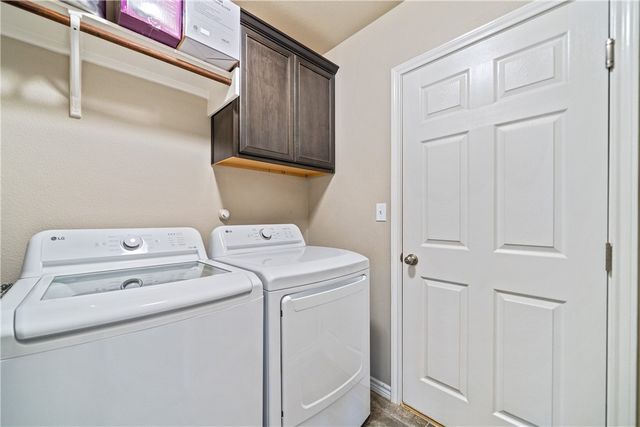 2221 Spoonbill Dr, Corpus Christi, TX 78414